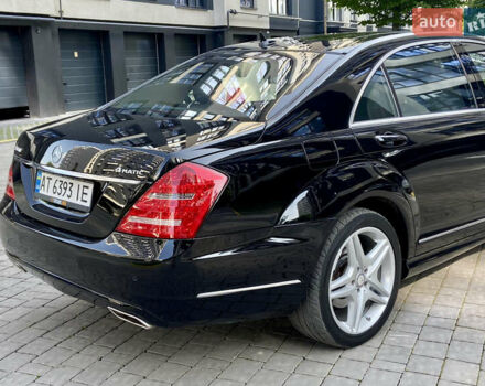 Черный Мерседес С Класс, объемом двигателя 5.46 л и пробегом 171 тыс. км за 14900 $, фото 11 на Automoto.ua