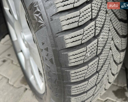 Черный Мерседес С Класс, объемом двигателя 3.5 л и пробегом 217 тыс. км за 10300 $, фото 69 на Automoto.ua