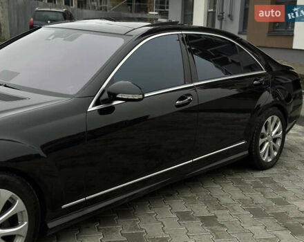 Черный Мерседес С Класс, объемом двигателя 5.46 л и пробегом 270 тыс. км за 8700 $, фото 14 на Automoto.ua