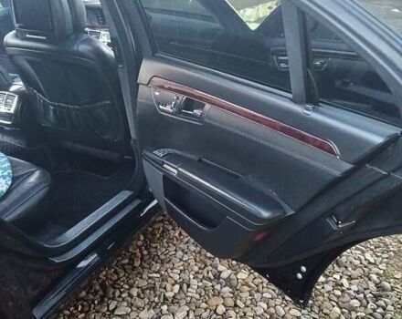 Черный Мерседес С Класс, объемом двигателя 5.5 л и пробегом 205 тыс. км за 12500 $, фото 21 на Automoto.ua
