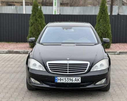 Черный Мерседес С Класс, объемом двигателя 3.5 л и пробегом 217 тыс. км за 10300 $, фото 2 на Automoto.ua