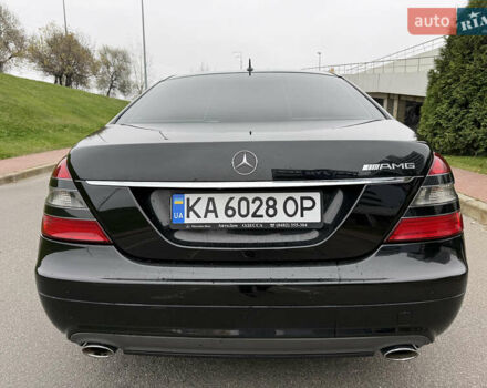 Черный Мерседес С Класс, объемом двигателя 3.5 л и пробегом 305 тыс. км за 7800 $, фото 4 на Automoto.ua