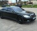 Черный Мерседес С Класс, объемом двигателя 5.5 л и пробегом 308 тыс. км за 8332 $, фото 1 на Automoto.ua