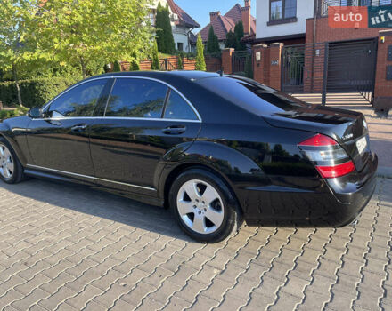 Чорний Мерседес С Клас, об'ємом двигуна 5.5 л та пробігом 157 тис. км за 15900 $, фото 1 на Automoto.ua