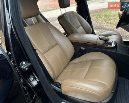 Чорний Мерседес С Клас, об'ємом двигуна 5.5 л та пробігом 288 тис. км за 10950 $, фото 18 на Automoto.ua