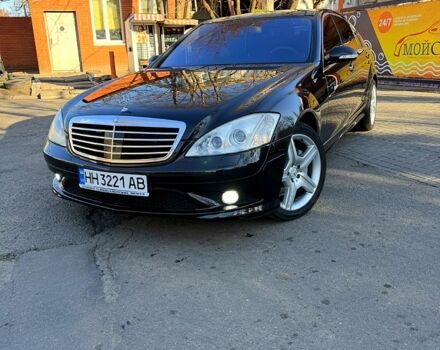 Чорний Мерседес С Клас, об'ємом двигуна 5.5 л та пробігом 220 тис. км за 10000 $, фото 1 на Automoto.ua
