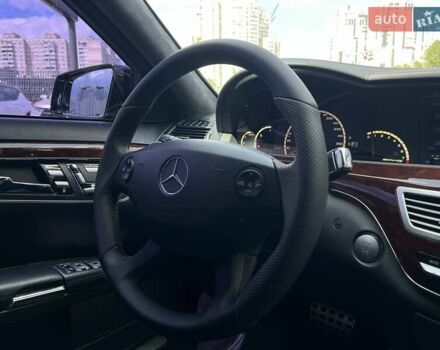 Черный Мерседес С Класс, объемом двигателя 6.21 л и пробегом 150 тыс. км за 16990 $, фото 22 на Automoto.ua