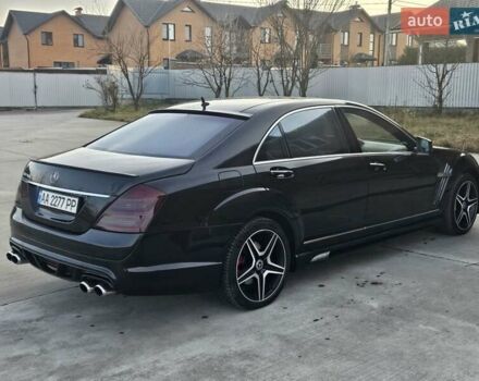 Черный Мерседес С Класс, объемом двигателя 5.46 л и пробегом 267 тыс. км за 12500 $, фото 1 на Automoto.ua