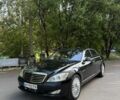 Чорний Мерседес С Клас, об'ємом двигуна 5.46 л та пробігом 360 тис. км за 9000 $, фото 1 на Automoto.ua