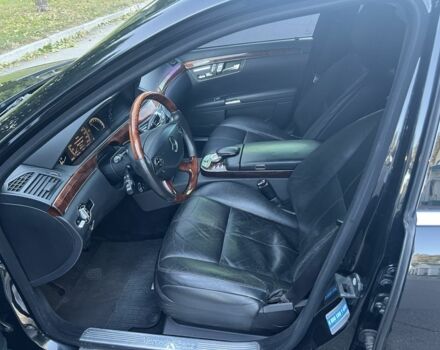 Чорний Мерседес С Клас, об'ємом двигуна 5.5 л та пробігом 500 тис. км за 7650 $, фото 9 на Automoto.ua