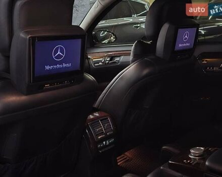 Черный Мерседес С Класс, объемом двигателя 5.46 л и пробегом 266 тыс. км за 11499 $, фото 10 на Automoto.ua