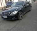 Черный Мерседес С Класс, объемом двигателя 5.5 л и пробегом 236 тыс. км за 11000 $, фото 1 на Automoto.ua
