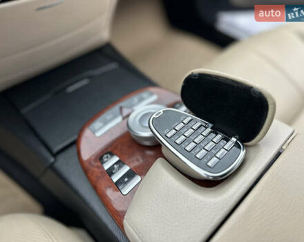 Чорний Мерседес С Клас, об'ємом двигуна 3.5 л та пробігом 220 тис. км за 10800 $, фото 40 на Automoto.ua