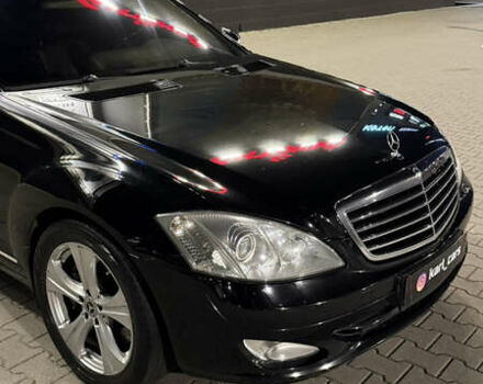 Черный Мерседес С Класс, объемом двигателя 5.5 л и пробегом 176 тыс. км за 8499 $, фото 63 на Automoto.ua