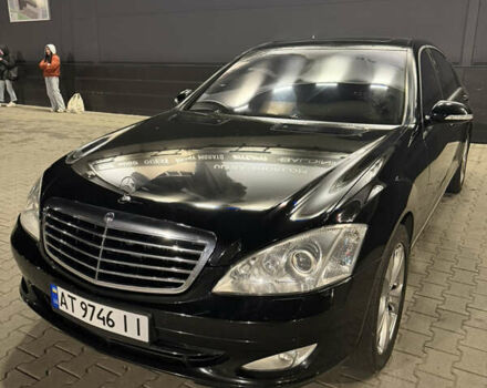 Черный Мерседес С Класс, объемом двигателя 5.5 л и пробегом 176 тыс. км за 8499 $, фото 4 на Automoto.ua