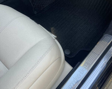 Чорний Мерседес С Клас, об'ємом двигуна 5.5 л та пробігом 157 тис. км за 15900 $, фото 13 на Automoto.ua