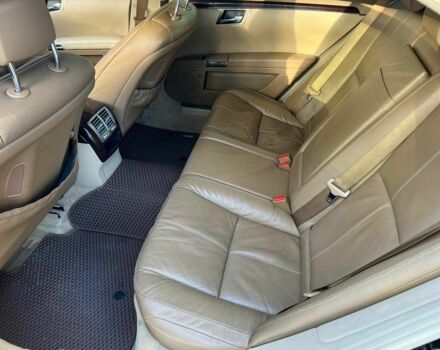 Черный Мерседес С Класс, объемом двигателя 5.5 л и пробегом 330 тыс. км за 10000 $, фото 10 на Automoto.ua