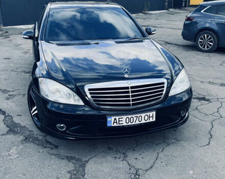 Чорний Мерседес С Клас, об'ємом двигуна 3.5 л та пробігом 190 тис. км за 10500 $, фото 1 на Automoto.ua