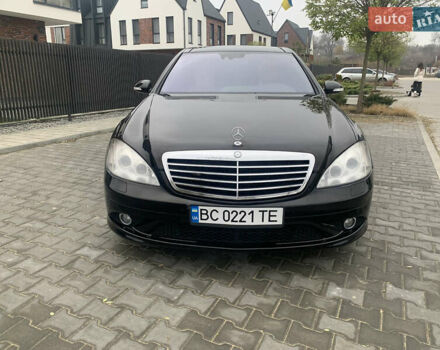 Черный Мерседес С Класс, объемом двигателя 5.51 л и пробегом 249 тыс. км за 14000 $, фото 10 на Automoto.ua
