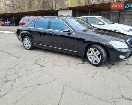 Чорний Мерседес С Клас, об'ємом двигуна 5.5 л та пробігом 203 тис. км за 11400 $, фото 19 на Automoto.ua