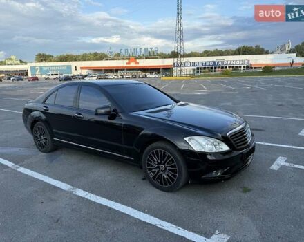 Мерседес С Класс 2007 в Ужгороде на Automoto.ua Черный Мерседес С Класс, объемом двигателя 4.7 л и пробегом 300 тыс. км за 11000 $, фото 12 на Automoto.ua