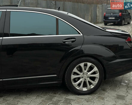 Черный Мерседес С Класс, объемом двигателя 5.46 л и пробегом 270 тыс. км за 8700 $, фото 17 на Automoto.ua