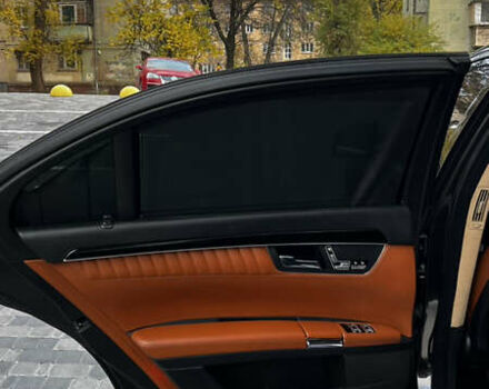 Черный Мерседес С Класс, объемом двигателя 5.5 л и пробегом 305 тыс. км за 14300 $, фото 10 на Automoto.ua