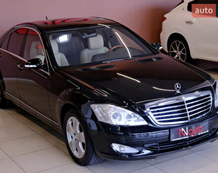 Чорний Мерседес С Клас, об'ємом двигуна 4.7 л та пробігом 218 тис. км за 8900 $, фото 5 на Automoto.ua