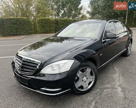 Чорний Мерседес С Клас, об'ємом двигуна 5.5 л та пробігом 125 тис. км за 35500 $, фото 1 на Automoto.ua
