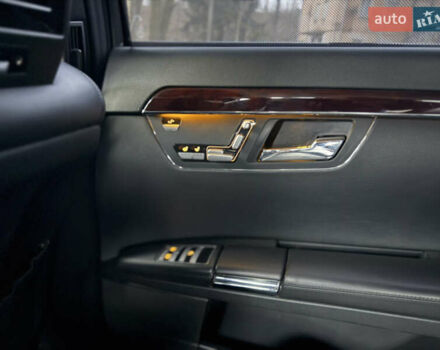 Чорний Мерседес С Клас, об'ємом двигуна 5.46 л та пробігом 560 тис. км за 7650 $, фото 22 на Automoto.ua