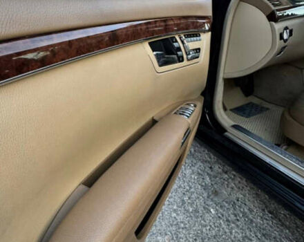 Черный Мерседес С Класс, объемом двигателя 2.99 л и пробегом 300 тыс. км за 10200 $, фото 13 на Automoto.ua