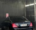 Чорний Мерседес С Клас, об'ємом двигуна 5.46 л та пробігом 265 тис. км за 16000 $, фото 1 на Automoto.ua