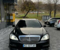 Черный Мерседес С Класс, объемом двигателя 5.5 л и пробегом 305 тыс. км за 14300 $, фото 1 на Automoto.ua