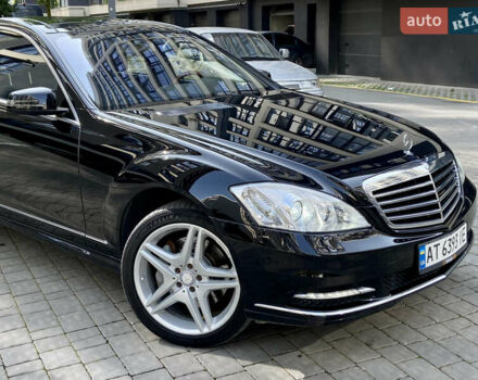 Черный Мерседес С Класс, объемом двигателя 5.46 л и пробегом 171 тыс. км за 14900 $, фото 7 на Automoto.ua