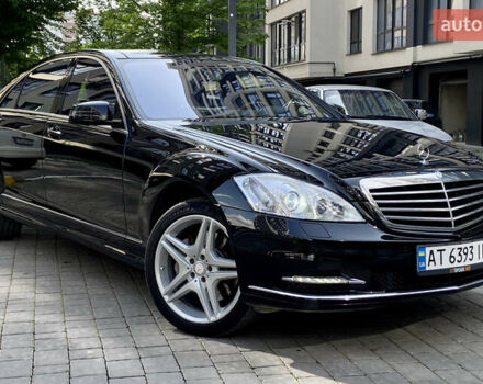 Черный Мерседес С Класс, объемом двигателя 5.46 л и пробегом 171 тыс. км за 14900 $, фото 2 на Automoto.ua