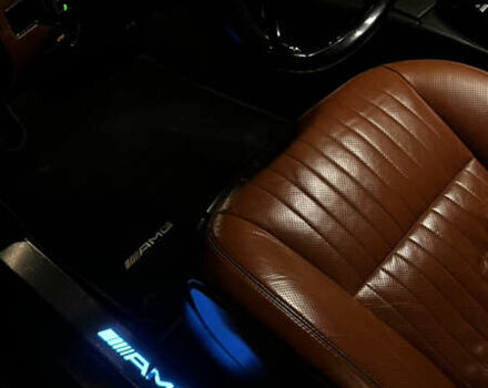 Черный Мерседес С Класс, объемом двигателя 5.5 л и пробегом 305 тыс. км за 14300 $, фото 12 на Automoto.ua