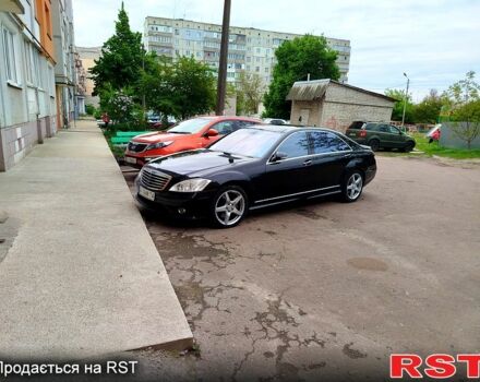 Черный Мерседес С Класс, объемом двигателя 5.5 л и пробегом 217 тыс. км за 10900 $, фото 2 на Automoto.ua