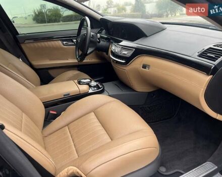 Чорний Мерседес С Клас, об'ємом двигуна 5.5 л та пробігом 125 тис. км за 35500 $, фото 28 на Automoto.ua