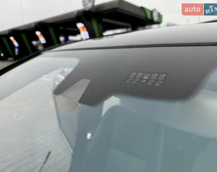 Черный Мерседес С Класс, объемом двигателя 3.5 л и пробегом 217 тыс. км за 10300 $, фото 68 на Automoto.ua