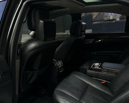 Чорний Мерседес С Клас, об'ємом двигуна 5.46 л та пробігом 270 тис. км за 10950 $, фото 15 на Automoto.ua