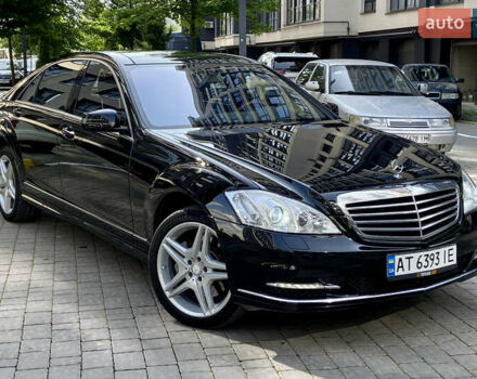 Черный Мерседес С Класс, объемом двигателя 5.46 л и пробегом 171 тыс. км за 14900 $, фото 3 на Automoto.ua