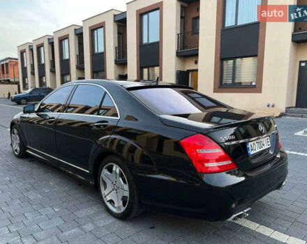 Черный Мерседес С Класс, объемом двигателя 5.5 л и пробегом 220 тыс. км за 12999 $, фото 14 на Automoto.ua
