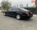 Черный Мерседес С Класс, объемом двигателя 5.51 л и пробегом 249 тыс. км за 14000 $, фото 3 на Automoto.ua