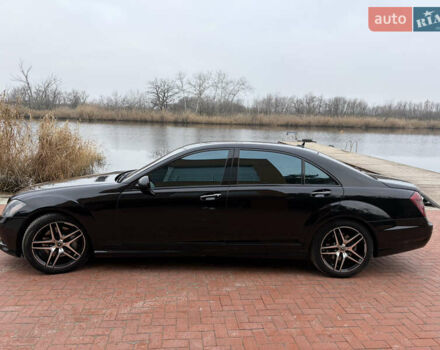Чорний Мерседес С Клас, об'ємом двигуна 0 л та пробігом 364 тис. км за 11000 $, фото 24 на Automoto.ua