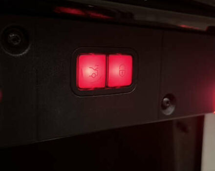 Черный Мерседес С Класс, объемом двигателя 5.5 л и пробегом 176 тыс. км за 8499 $, фото 46 на Automoto.ua