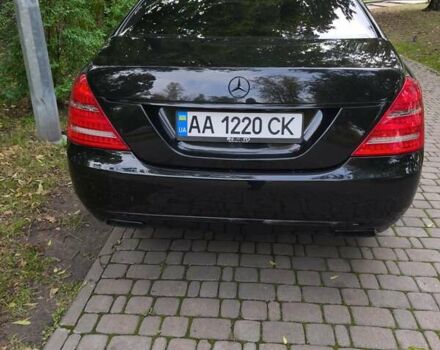 Черный Мерседес С Класс, объемом двигателя 5.46 л и пробегом 322 тыс. км за 15000 $, фото 31 на Automoto.ua