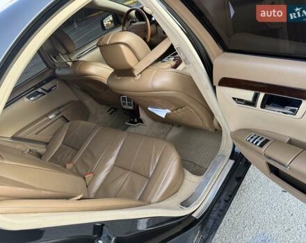 Мерседес С Класс 2007 в Ужгороде на Automoto.ua Черный Мерседес С Класс, объемом двигателя 4.7 л и пробегом 300 тыс. км за 11000 $, фото 9 на Automoto.ua