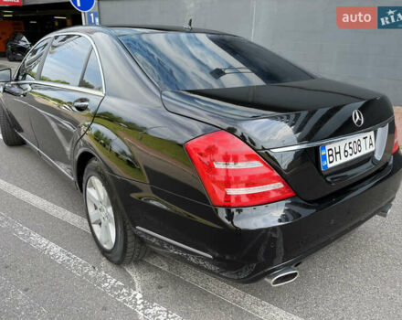 Черный Мерседес С Класс, объемом двигателя 5.5 л и пробегом 81 тыс. км за 33000 $, фото 5 на Automoto.ua