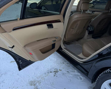 Черный Мерседес С Класс, объемом двигателя 5.46 л и пробегом 164 тыс. км за 13500 $, фото 23 на Automoto.ua