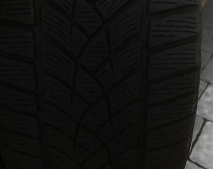 Черный Мерседес С Класс, объемом двигателя 5.5 л и пробегом 220 тыс. км за 12999 $, фото 17 на Automoto.ua